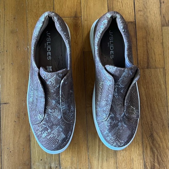 J Slides Slip On Platform Snake Print Embossed Sneakers Size 7 - Picture 3 of 6